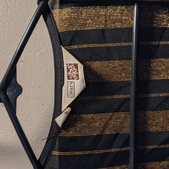 Gold and Black cardigan - Picture 4 of 6